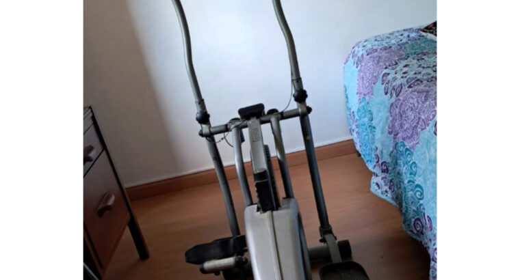 Elíptica. Máquina Para Deporte En Casa.