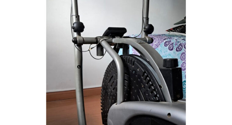 Elíptica. Máquina Para Deporte En Casa.