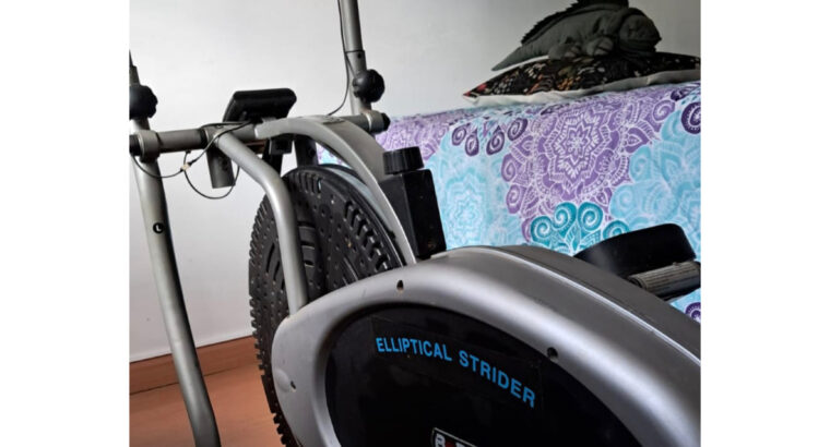 Elíptica. Máquina Para Deporte En Casa.