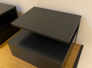 Mesa De Noche De Pared En Color Negro.