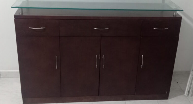 Comedor De 6 Puestos Con Bifé.