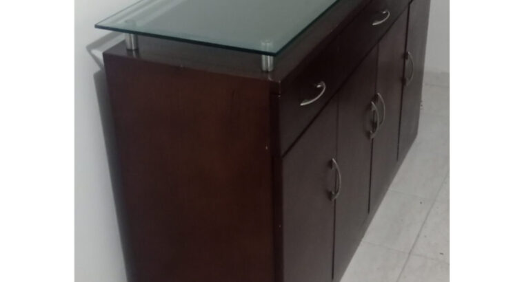 Comedor De 6 Puestos Con Bifé.
