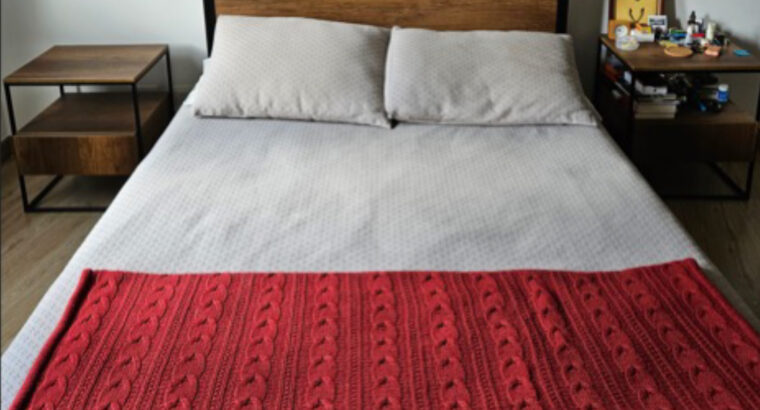 Cama Doble En Madera Incluye Colchón.