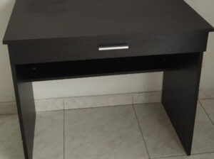 Escritorio Sencillo.