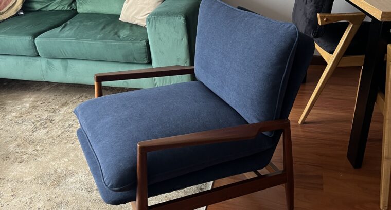 Poltrona Color Azul Estilo Mid-Century.
