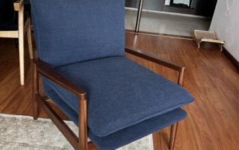 Poltrona Color Azul Estilo Mid-Century.
