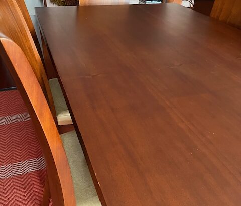 Comedor En Madera Maciza 6 Puestos.