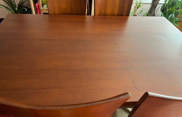 Comedor En Madera Maciza 6 Puestos.