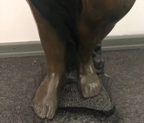 Escultura En Bronce Niña De La Rosa.