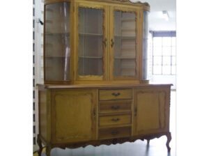 Bifé Antiguo En Madera Natural.