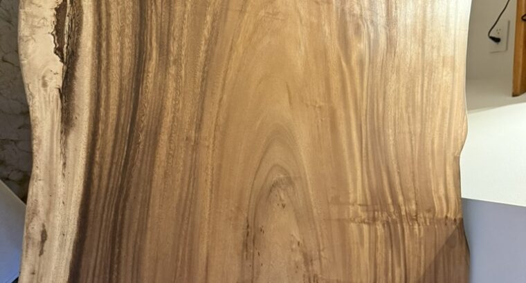Mesa De Comedor En Madera Maciza.