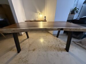 Mesa De Comedor En Madera Maciza.