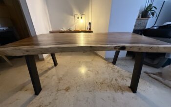 Mesa De Comedor En Madera Maciza.