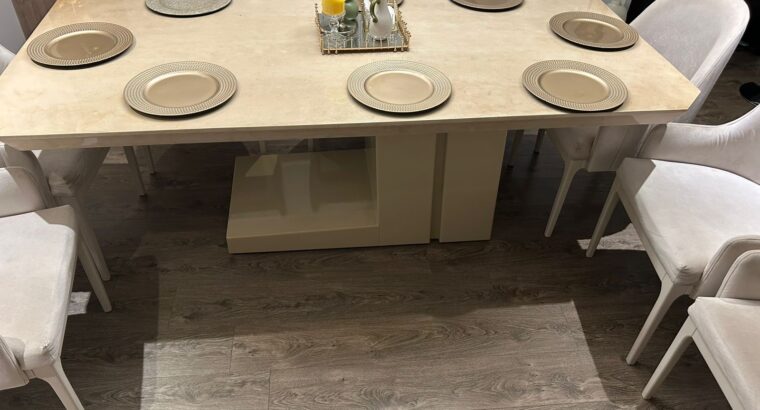 Comedor 8 Puestos Marmolizado Beige Estilo Moderno