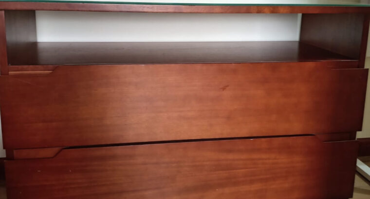 Cómoda Tipo Mueble Auxiliar En Madera.