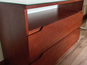 Cómoda Tipo Mueble Auxiliar En Madera.