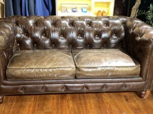 Sofá De 2 Puestos Chesterfield En Cuero Color Miel