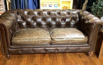 Sofá De 2 Puestos Chesterfield En Cuero Color Miel