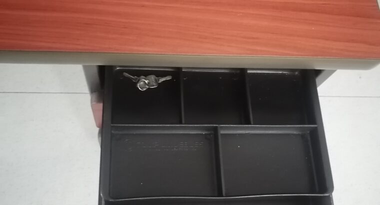 Escritorio Con Archivador Marca Compumuebles