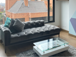 Sofá De 3 Puestos Tipo Chaise Lounge.
