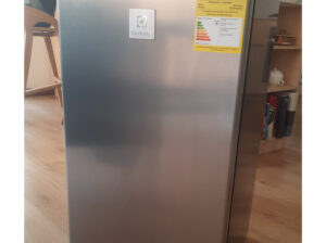 Nevera Electrolux Minibar.