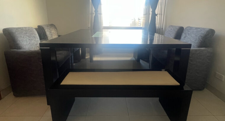 Comedor De 8 Puestos Con Tapizado Nuevo.