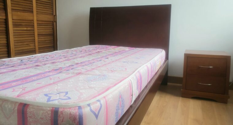 Cama sencilla + Colchón + Mesa De Noche
