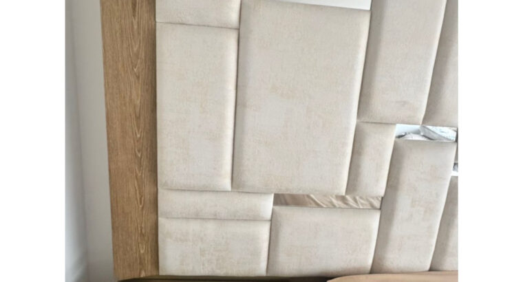 Cama King 2m x 2m Con Mesas De Noche