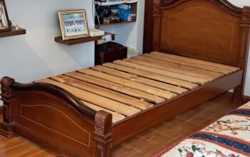Cama Sencilla En Madera Color Miel
