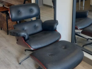 Sillón Tipo Eames Con Reposapies