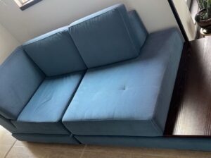 Sofá De 3 Puestos Con Mesa Adosada
