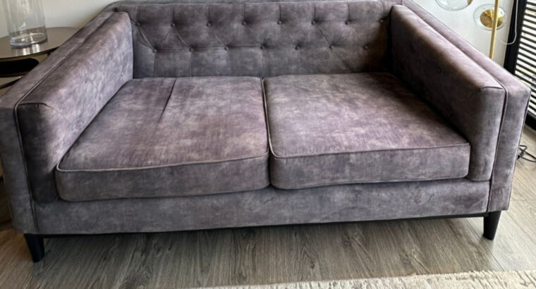 Sofá De 2 Puestos Capitoneado Gris