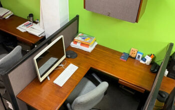 Escritorio En L Y Gabinete De Pared