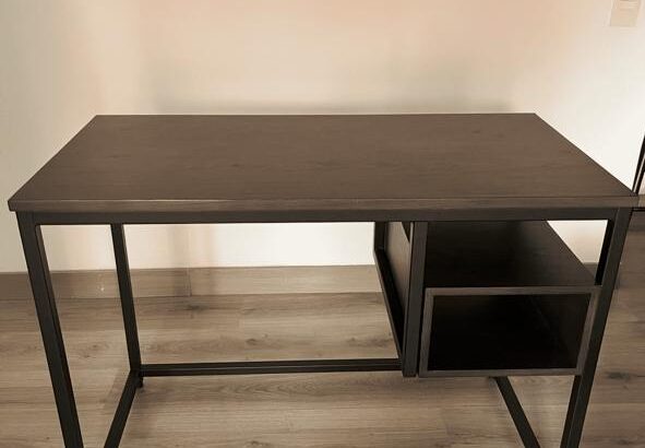 Escritorio de mesa Color Madera Oscuro