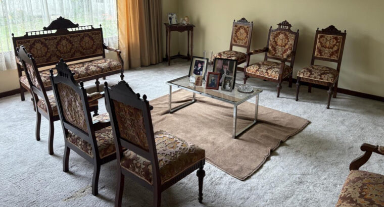 Juego De Sala Clásico En Madera Tallada