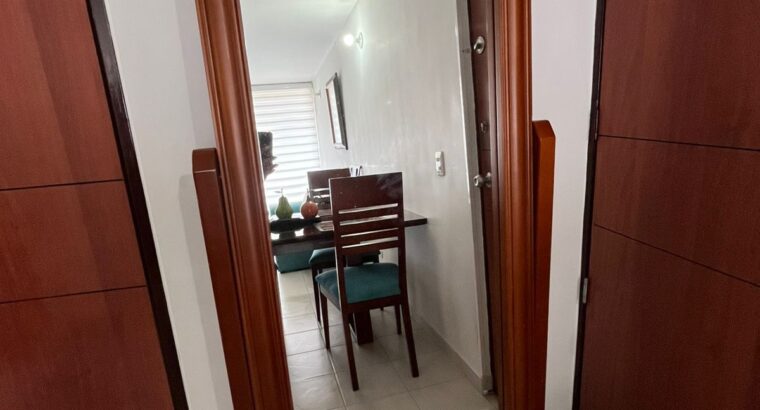 Muebles De Alcoba Queen En Perfecto Estado