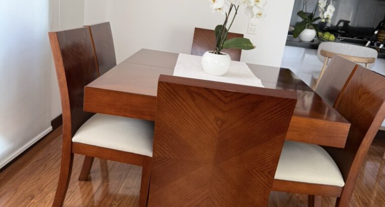 Comedor En Madera Mesa Extensible Y 6 Sillas