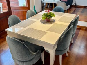 Juego De Comedor En Madera Con 6 Sillas