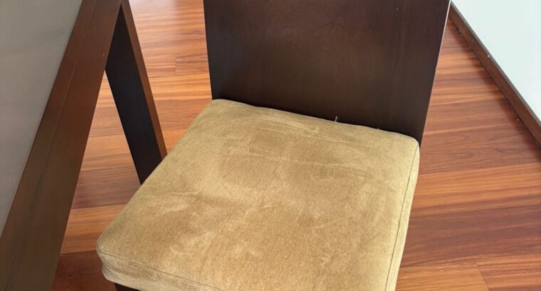 Comedor En Madera Maciza Mesa Y 8 Sillas