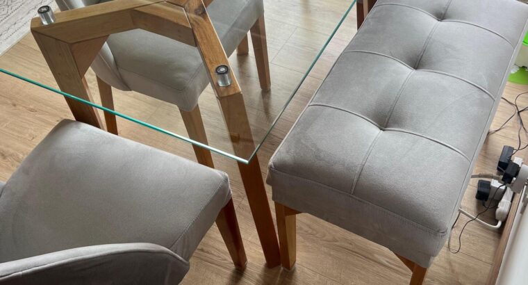 Comedor De 4 Puestos Mesa, 3 Sillas Y Banca