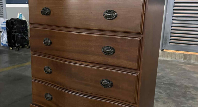 Cómoda En Madera 4 Cajones