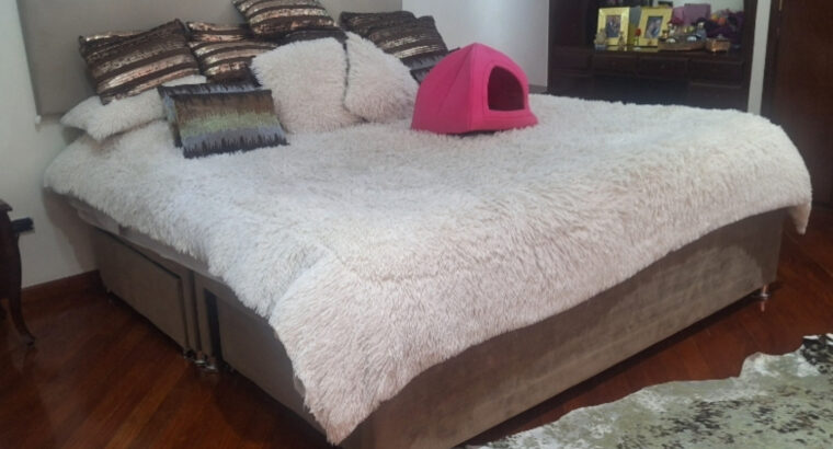 Cama King Con Cabecero Aparte