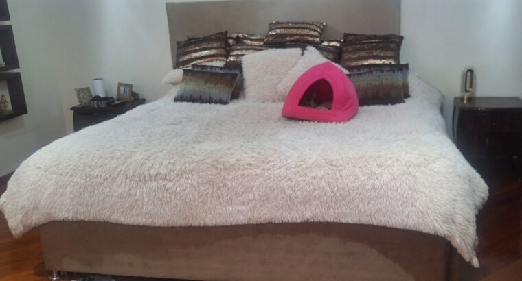 Cama King Con Cabecero Aparte