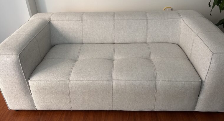 Sofá De 3 Puestos En Tela