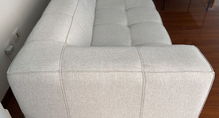 Sofá De 3 Puestos En Tela