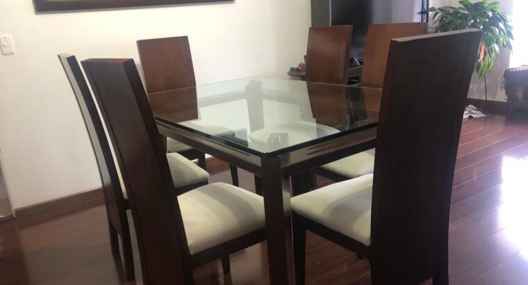 Juego De Comedor En Madera De 6 Puestos