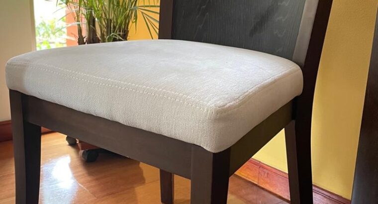 Comedor De 8 Puestos En Madera De Caoba