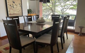 Comedor De 8 Puestos En Madera De Caoba