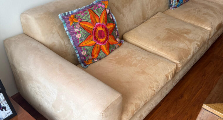 Sofá De 4 Puestos Color Mostaza