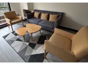 Sala Completa, Sofá, 2 Poltronas Y Mesas